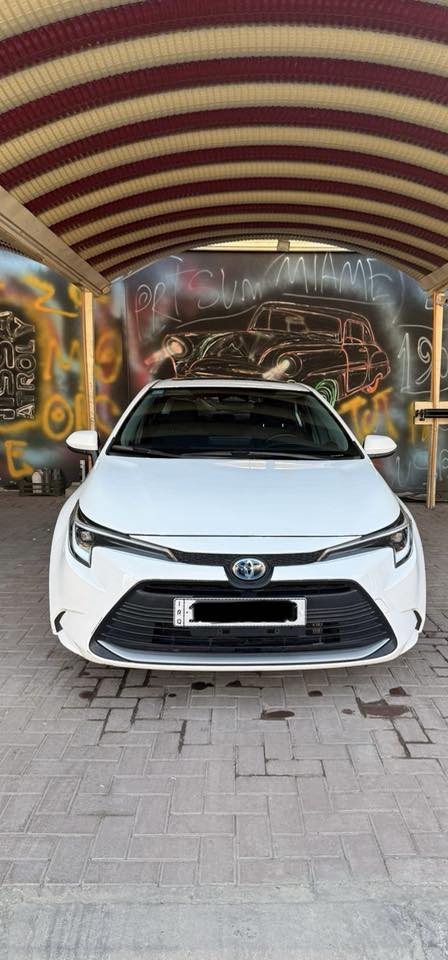 السلام عليكم 
 
كورلا 2024 هايبرد فول 

ما بيها اي نقص ماشيه 32 

وبيها طخه موضحه بل دعاميه الورا 

والباب موضحات بل صور ممسويهن اصلاً 

رقم بغداد للبيع ب 150 وبيها مجال للشراي 

رقم *********** للتواصل واتساب
