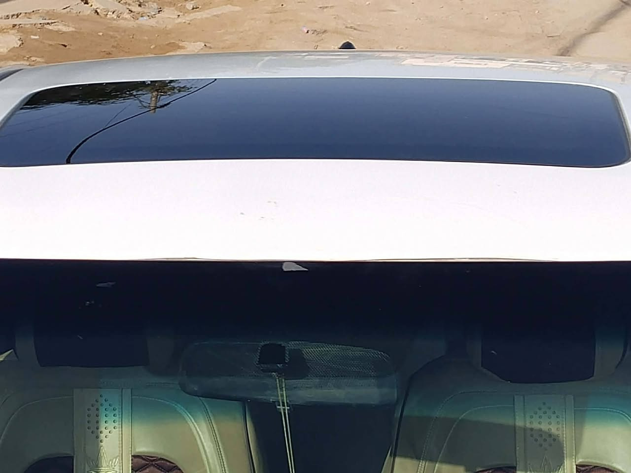 اكسنت 2015
مكينه 1600 رقم ميسان انكليزي بسمي مداور مشروع وطني هزة جديدة 

السيارة بدون ضربة فقط بارد موضح بلصورة 
والمكينه قرص معلك  بيهه صوت قليل 
وبدايه القماره بيهه تكشير موضح بصورة 

السعر 95وبيهه مجال المكان ديوانيه 

***********
