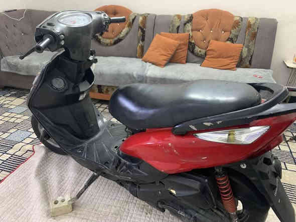 السلام عليكم دراجه ماكس ثعلب للبيع 140 كامله اي نقص مابيها نكره سلف مكينه ناعمه خير من الله السعر 450 مكاني بغداد الخطيب تواصل *********** اتصل فقط وتساب
