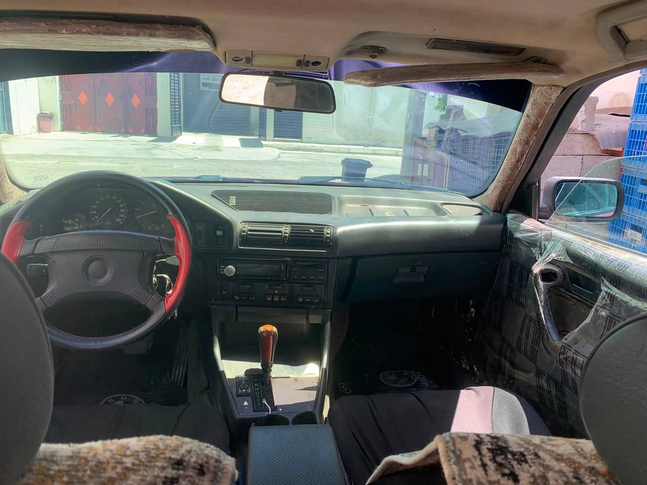 BMW 
525
تۆماتیك گێڕو مەكینەی بەشەرت تەقەوڕەقەی نیە 
ماشەڵا بەقەوەتە  سەیارەكە ئاڕم هەولێرە 
٢جام كارەبایە تاخم وەیەری بەشەرت خەلەلی كارەبای نیە 
تایەو ویلی M لەسەرە لۆك لۆك   سحری  36 گەڵاو مەجال 

شوێن چوارقوڕنە  
***********
