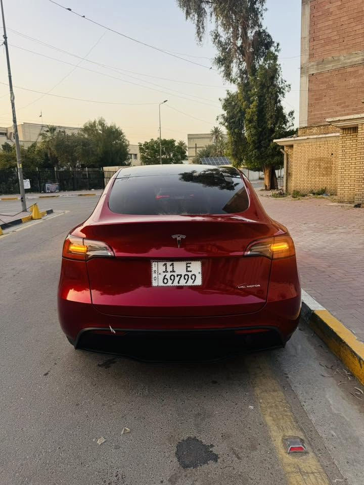 تسلا Y فئة لونك رينج 2024 للبيع
دخول جديد
 بسعر 22500$ وبيها مجال انشاءلله
السياره اون لاين عربي
 فقط ايرباك برده

دبل ماطور المرغوب  
فول مواصفات معروفه مواصفات التسلا 1/1

حادث خفيف جدا ماشيه ٢١ الف  

وياها شاحنه ٣٢ امبير

للاستفسار 
الاتصال او راسلني واتس اب

***********
