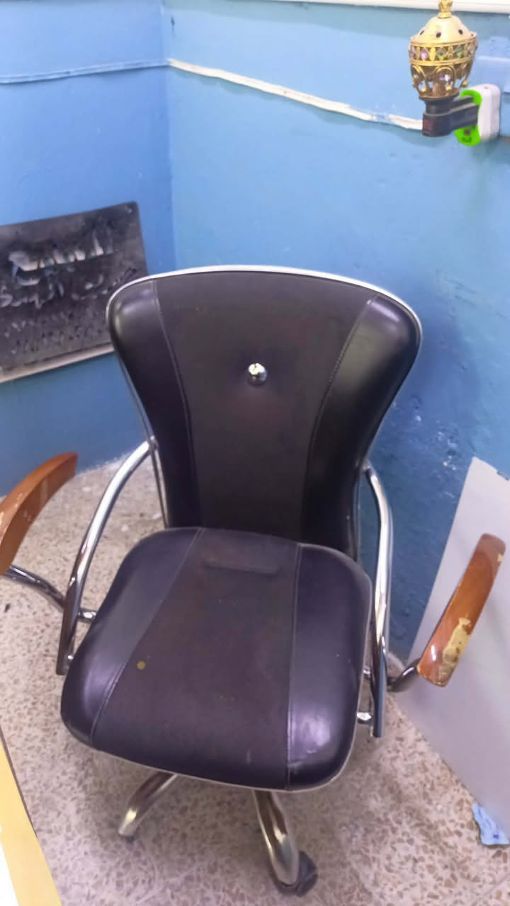 لجام  خانه ب٢٠٠ لكرسي ب٢٠ الميز 45 الكشنات 50


**إذا كنت صاحب هذا الإعلان وتريد حذفه لأي سبب، رجاءا أرسل رسالة إلى الدعم الفني**