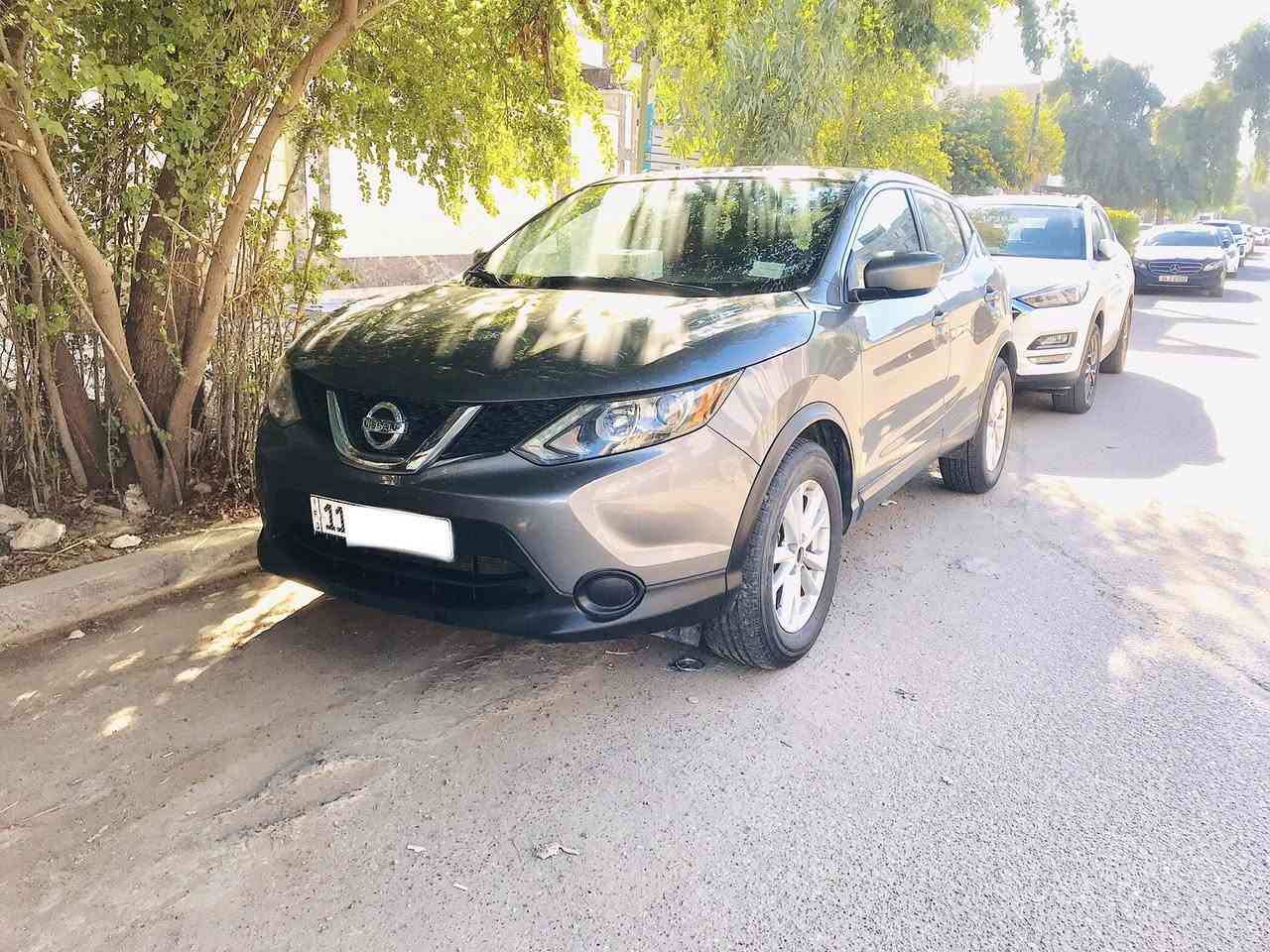 السلام عليكم
نيسان روج 2017 
امريكي مكفول بدون ضرر وبدون غرق  على وضع البلاد مابيهه شي مبدل كلشي شركه ماكو اي نقص بيهه السبير مالتهه ما مستعمل سنويه جديده تحويل مباشر بيهه فقط شخوط بالدعاميه ورصعه بالباب مال الصدر السياره مكفوله من الصبغ او اي تبديل نضيفه كلش مكان السياره الرمادي حصيبه الشرقيه 
السعر المطلوب 143 ورقه 
***********
