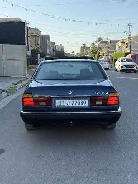 للبيع BMW حجم 735i
موديل 1991 اصل بليته وسنويه ،، صبغ عام للجماليه بدون ضربه بدون معجون ،، محرك وكير مكفولات ،، تبريد ثلج صدر امامي خلفي جديد تخم تاير جديد السياره عليها صيانه كامله مناقصها اي شي ،، رقم بغداد الدولي وبأسمي 
المكان بغداد حي الجامعه ،، السعر 63 ورقه
***********
