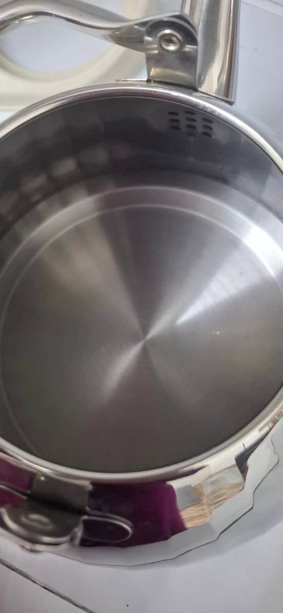 بکتریو قۆری اسڵی مارکەی زانۆ کترێکە3 لترە قۆرێکە 1.5لترە بۆفرۆشتن تازەیە کەم بەکارهاتوە  تکایە مشتەری نامە بنێرێ


**إذا كنت صاحب هذا الإعلان وتريد حذفه لأي سبب، رجاءا أرسل رسالة إلى الدعم الفني**