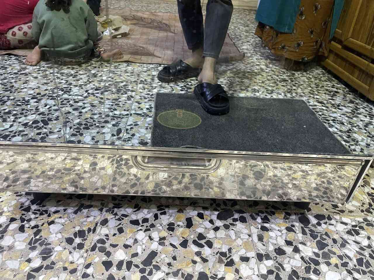 طباخ لبيع كريازه نضيف كلش كل نقص مابيي  سعر250بي مجال بغدادالكماليه ***********
