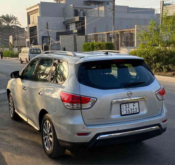 السلام عليكم للبيع نيسان باثفندر 2013 مواصفات SV وارد  امريكي حادث سطحي جاملغ وبنيد بدون دواخل السيارة بيها قطع صبغ بسبب الخدوش ابيع حزام مواصفات ( شاشة چبيرة + كامرة دوارة + حساسات خلفية بلادية - ماوس -شاشة اعطال - ٧ راكب + ٣ قطع تبريد - تبريد منفصل - كشنات كهرباء - تحكمات ستيرن جهتين + كروس - سيبايات بلادية - ويل حجم ١٨ ) وباقي المواصفات المعروفة 
رقم بغداد ب اسمي سنوية وارقام وهزة كلهن جدد

محرك وكير مكفولات صدر تبريد كلة جاهز مابيها اي نقص 
السعر 114 ورقة وبيها مجال 
للاتصال *********** بغداد
