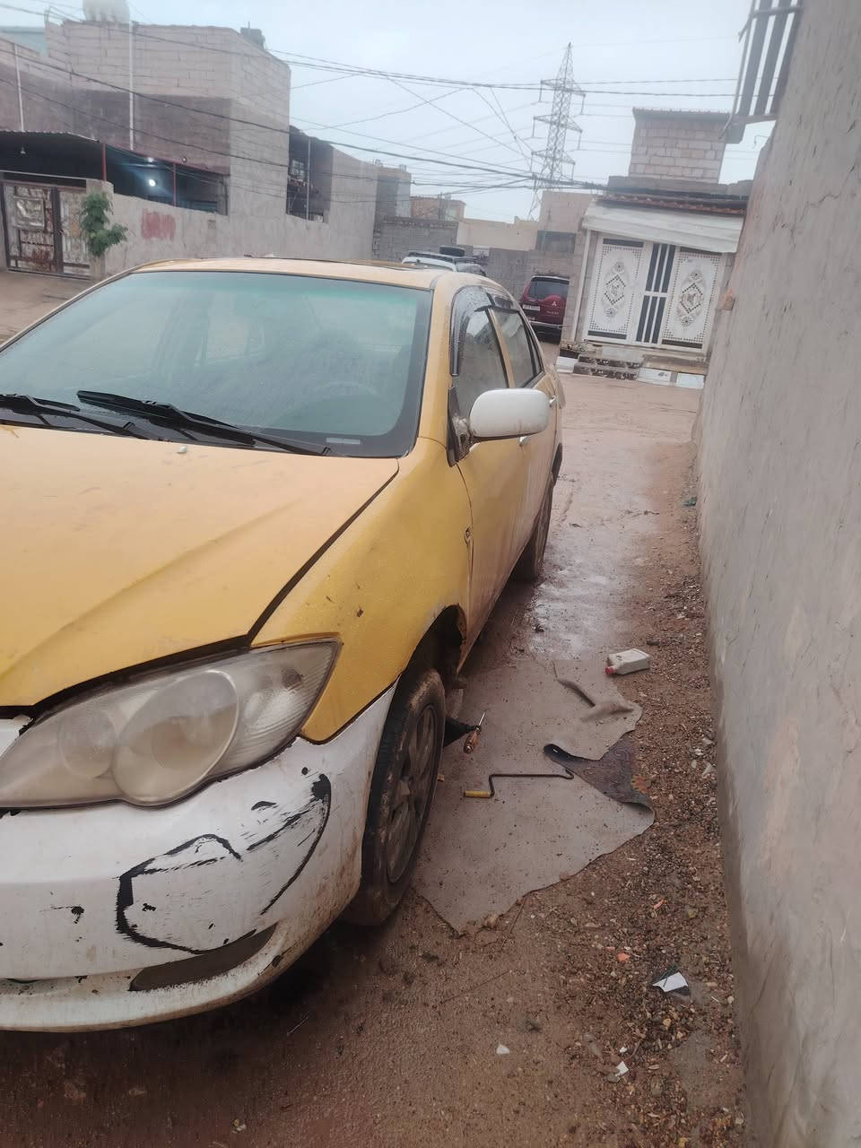 السلام عليكم سياره 2012 سياره راعي ما بيها مسؤول عن ***********الساقه والعشائر سلام ناس بنتصلواى
