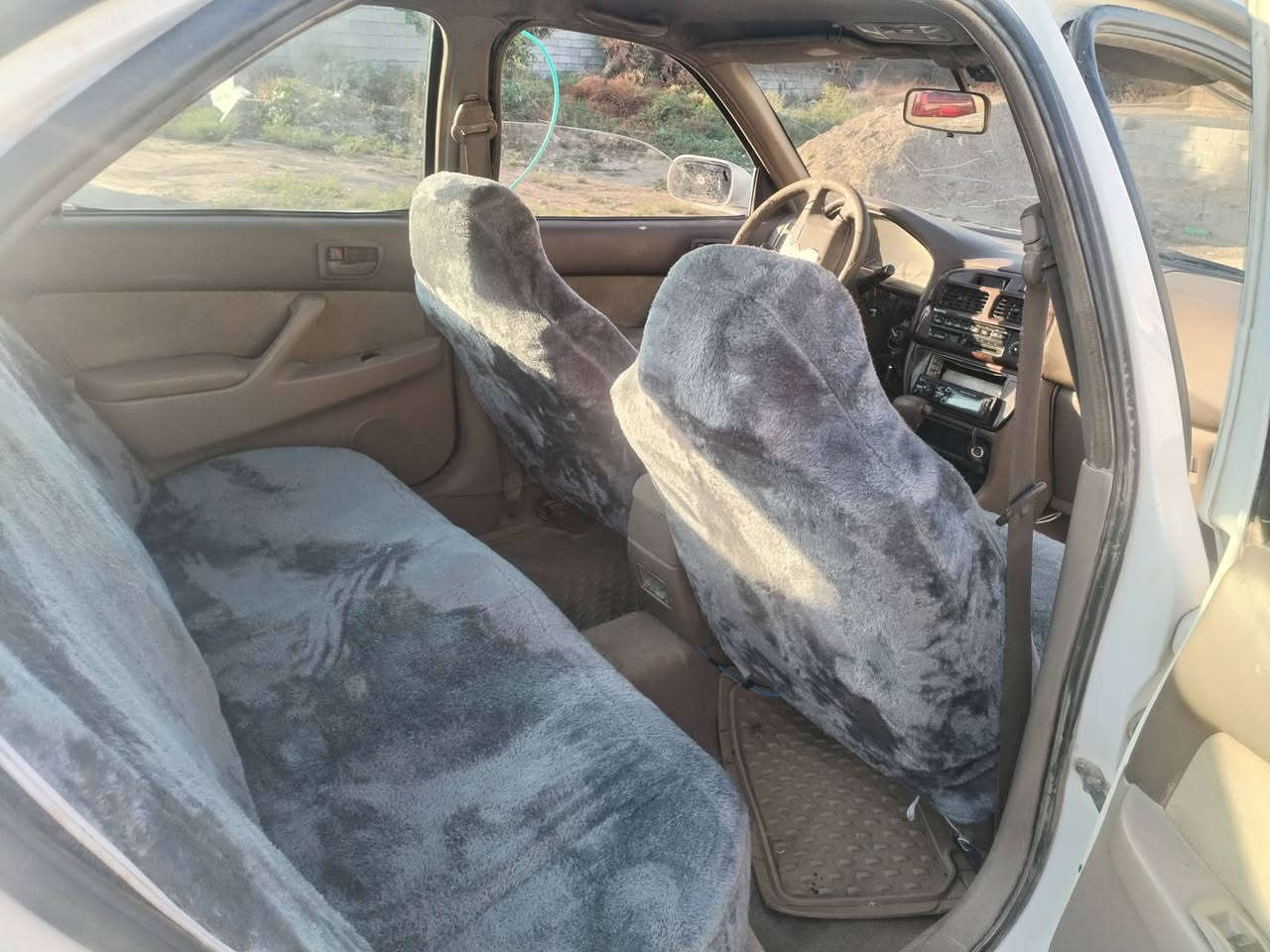 السلام عليكم سيارة كامري موديل ٩٦
 رقم صلاح الدين فحص سعرها 26 وبيهة مجال وترهم مراوس ***********
