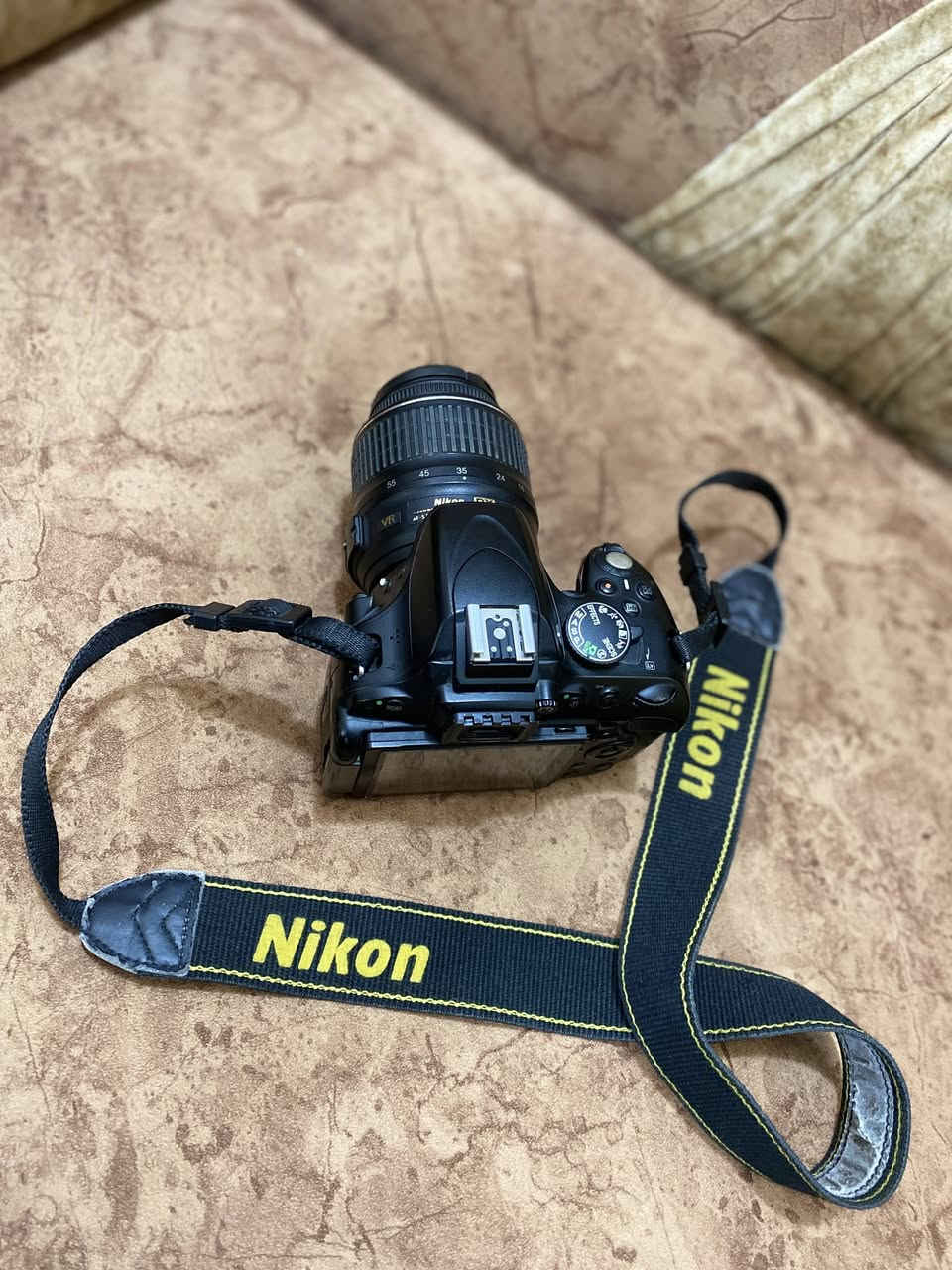 لعشاق التصوير الفوتوغرافي وصناع المحتوى، عرض مميز على كاميرا Nikon D5100 المعروفة بدقتها العالية وشاشتها المتحركة، مع مجموعة كاملة من الملحقات

💥كامرة Nikon5100

📸ملحقاته👇

💥عدسة 18_55 شركة Nikon

💥حقيبة شركة (nikon) الكبيرة 🎒 الي ضد الكسر 
+حقيبة لابتوب 

💥ستاند احادي الكبير شركة BENRO

💥رامات عدد 2

 ذاكره 16 + ذاكره32 شركة sanDisK

💥كرت تحويل الصور من الكامرة إلى الهاتف كرت ريدر

💥شاحن بطاريات شركة nikon

💥بطاريات عدد 2 شركة nikon

العنوان: بغداد ✅

لأستفسار: *********** ✅
