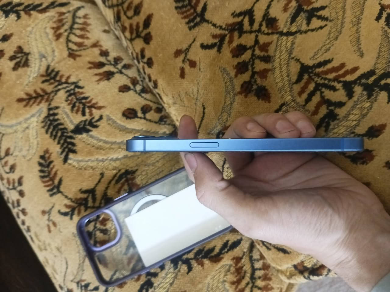جهاز نوع 
iPhone 13
ذاكرة 128
بطارية 77
ما مفتوح فقط بطاريته معلايه 
الجهاز نظيف كشاصي وساشه 
الجهاز منطينه تخطي للحساب 
للبيع ب250وبي مجال 
للتواصل على الرقم
***********
