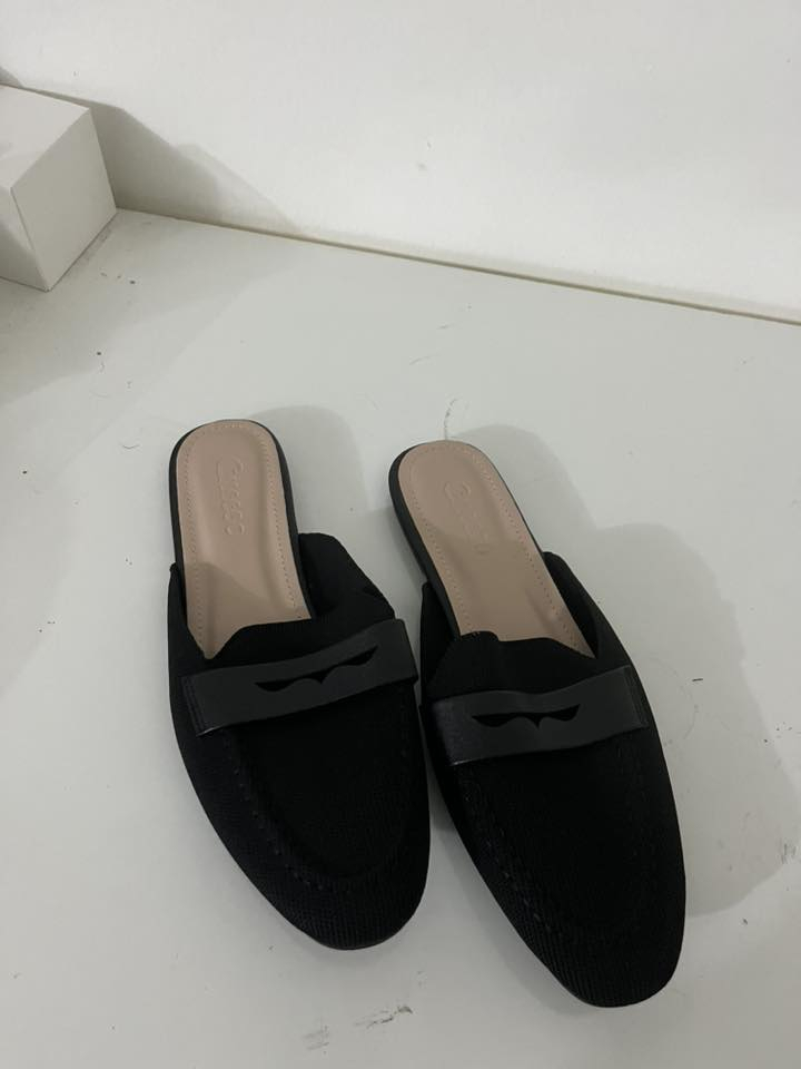 السلام عليكم 
قياس 38 
السعر 11 الف 
يتوفر توصيل 
للحجز خاص


**إذا كنت صاحب هذا الإعلان وتريد حذفه لأي سبب، رجاءا أرسل رسالة إلى الدعم الفني**