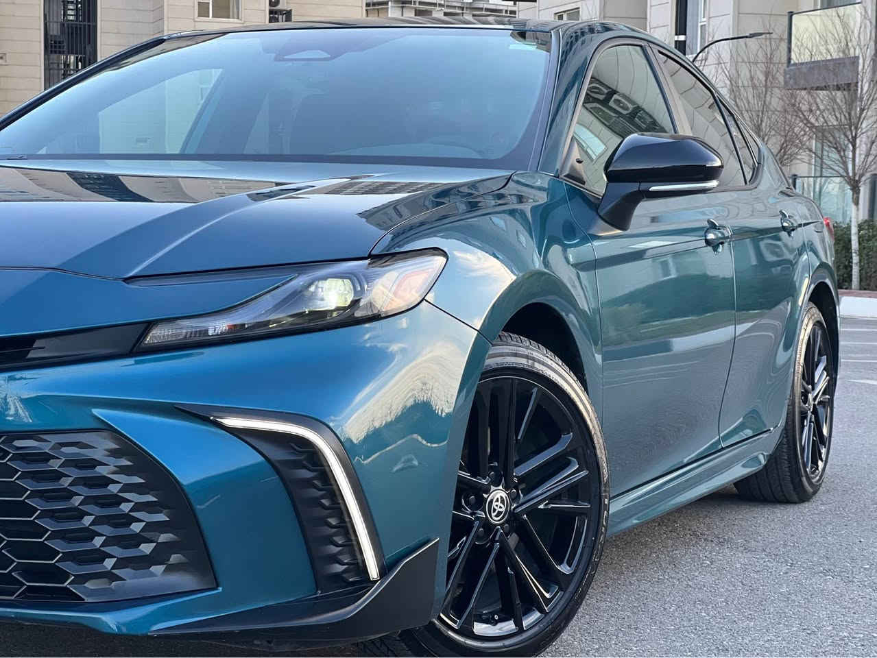 کامری ٢٠٢٥ هایبرید 
کامل  ڕاداری ٣٦٠
کشن جلد ، کشن کارەبا 
موبایل جارج ، USB 
تحکم ستیرن . شغال ،
٣ مود ( سپورت ، ئیکۆ ، نورمال) .  
١ دەرگا بۆیاخە ، 
پێش کبس 
جوانترین ڕەنگی کامریە ، 
٣ مانگ کاتی لەگەڵە 
4T1DAACK0SU083552
تیل / *********** السليمانية, العراق
