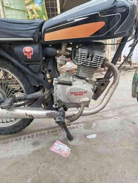 السلام عليكم اخوان موطور نضافه فول محرك دمعه لصرف ولنفخ كلجات جدد تواير جدد صطوب شغال الموطور بارت السعر ٢٧٠ وبي مجال مكاني حمام العليل رقمي ***********
