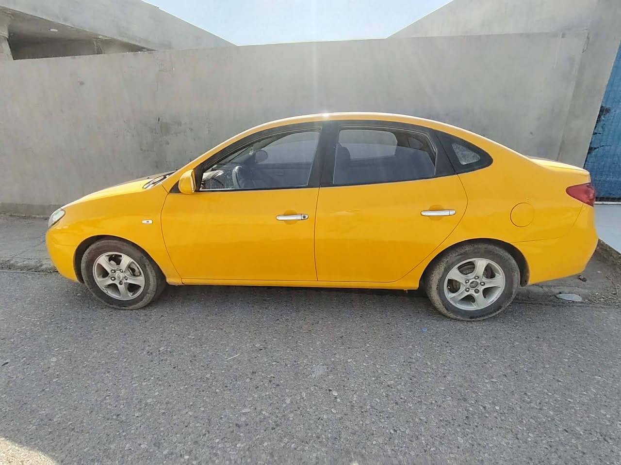 افانتي النترا البيع دفتر بانزين بي و شرط تحويل رقم كركوك موديل 2009بدون ضرر بس تصفية دكشن عالي سعره 92 وبي مجال  عنواني كركوك 
رقم موبايل ***********
