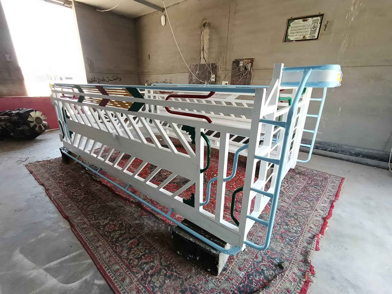 جەمجەی کیای ٤٠٠٠تی واتا جوار هەزار بی شکانو خایس لۆک جاهیزە بۆ سەر سەیارە جوانترین دیکۆر *********** شوێن هەولیر
