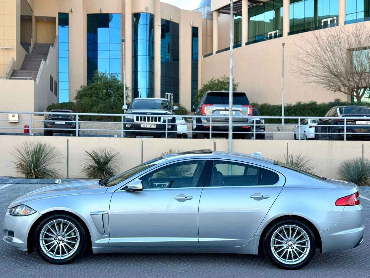 ‏Jaguar xf  2015  ٤ سلندر اقتصادي 

سعرمناسب حيل مناسب ١١٣ مجال

فول فول موصفات 
سلايد
مرايه رادار
امامي خلفي حاسه
شاشه كاميرا
تبريد مركزي
كشن جلد 
كشن هيتر
كشن كاربا
كشن خزن
بريك بصمه
٤ ابواب بصمه
گير ماوس
لايتات عدصه زينون بيلادي

گير محرك بشرت ١٠٠/١٠٠
تبريد تاقم صدر بشرت ١٠٠/١٠٠
صبغ قطعتين صبغ بدون دواغل بدون ارباك بشرت فحص
سنوي رقم جديد حتي ٢٠٢٨ بي اسمي تحويل بشرت

سعر ١١٣ ورقه مجال 

***********
***********

*******************************************
‏Jaguar xf  2015 

فول فول مواسفات
٤ بستون مرغوب
سلايد
رادارى ئاوينە
بيش و دوا حاسه
شاشه و كاميرا
ته بريدى مه ركه زى
كوشن جلدو هيتر
كوشن خزن و كاره با
بريك به صمه
به صمه ى ده ركا
گير ماوس
لايت ليدو زينون بيلادى
گيرو مه كينه و ته بريد تاقم بيشى به شه رت بى نوقسانيه به شه رتى فه حص
دوو بارجه ى بو ياغه بى ناوكرتن بى ارباك به شه رتى سونه ر 
سه نه وى ره قه مى تازه يه تا ٢٠٢٨ به ناو خومه وه يه ته حويل به شه رت 

سعرى ١١٣ معامه له

***********
*********** السليمانية, العراق
