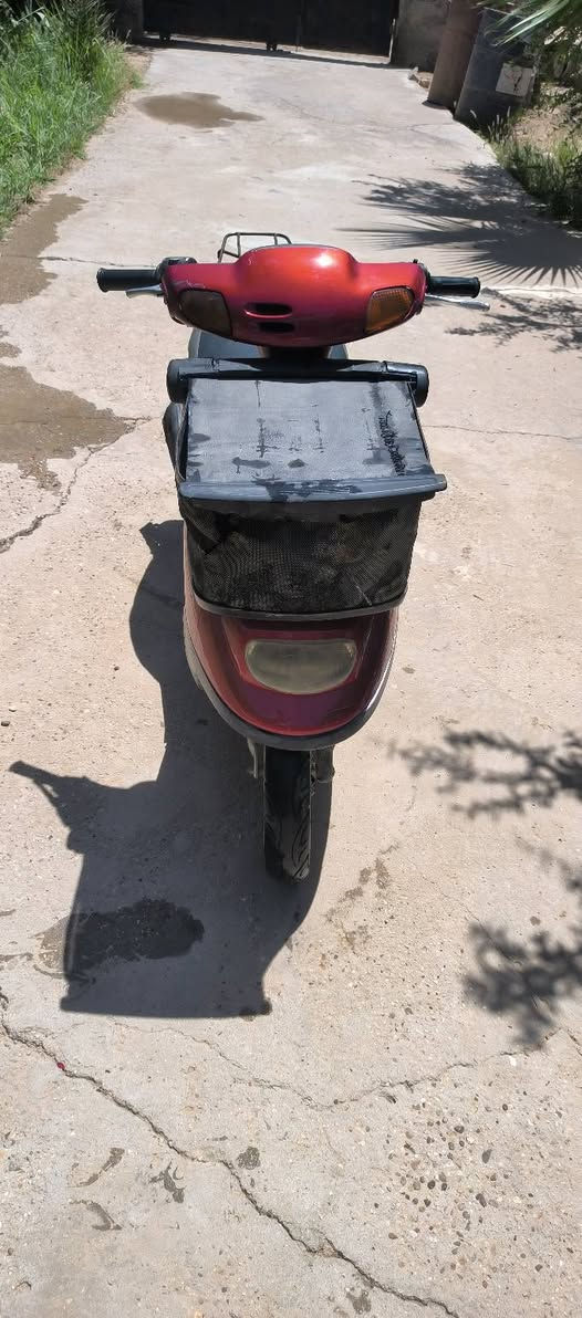 للبيع دراجه ام السله كلشي شغال بيهه كهربائيات مكينه سلف هندر لايتات بريكات اشاير نقصهه بس باتري السعر 300 وبيهه مجال مكان الدراجه مسيب على طريق كربلاء بغداد الشراي يتصل على الرقم *********** او خاص
