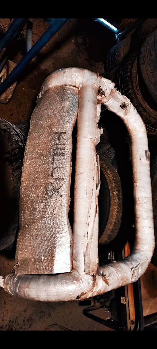 سڵاوڕێز لەهاوڕێیانی خۆشەویست.. ئەم ئەشیایانە بۆفرۆشتن..
تایەو ویل کرۆم ناوڕەش تایەکان ٪90ماوە برجستۆنی بیلادین..
باڵو ناو بۆدی  لۆک  بێعەیب...  شەمسیکان هەر4ری لۆک..   
2دۆسییەکە  نەشخوت نەقوپاوی نییە..
هۆکی ستیل لۆک... ڤۆلیۆمی سەر سکان هەمی ئیشەکات بێعەیب.. 
........................ 
( تـ،بـ ) هەموویان تازەو جوانوو بێعەیبن هین مەرزێن   ڕەحمەتت لێبێت ئەگەر مشتەری نیت نەسەری خۆت بییەشێنە نەسەری منیش.. لەگەڵ ڕێزم... *********** ئەدمینی خۆشەویست ...  
🥰❤❤
