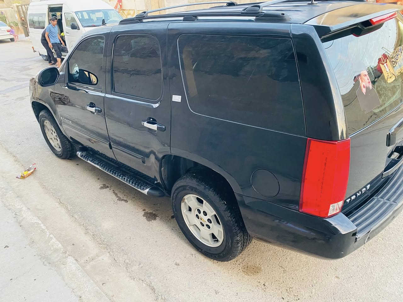 سلام عليكم تاهو ادوات موديل 2009
تخم تاير 

تبريد شغال ثلج قطعتين تبريد 

مكفوله الكص 

كير مكينه بالجيس 

السياره فول مواصفات 

تشغيل عن بعد 

صدرها نص عمر 

السعر 80 وبيها مجال 

رقم الهاتف ***********  

بغداد جسر ديالى القديم
