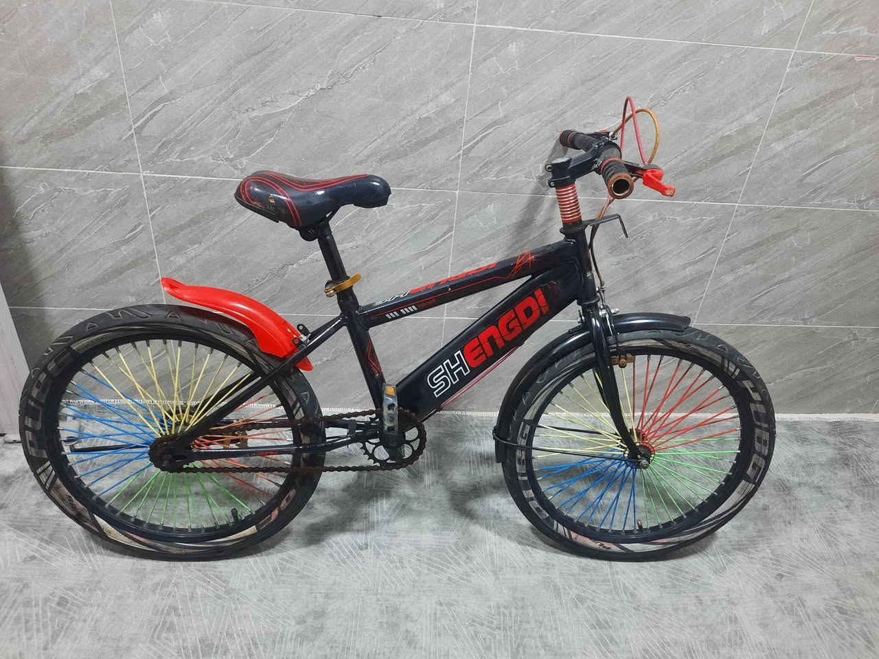 حجم 20 تاير وجوب  وبريك دسك قوية
35الف كركوك*********** كركوك, العراق
