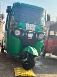 تيك توك نظيفه موديل 22 رقم بغداد ماكينتها مفتوحه مره واحده 07735720942