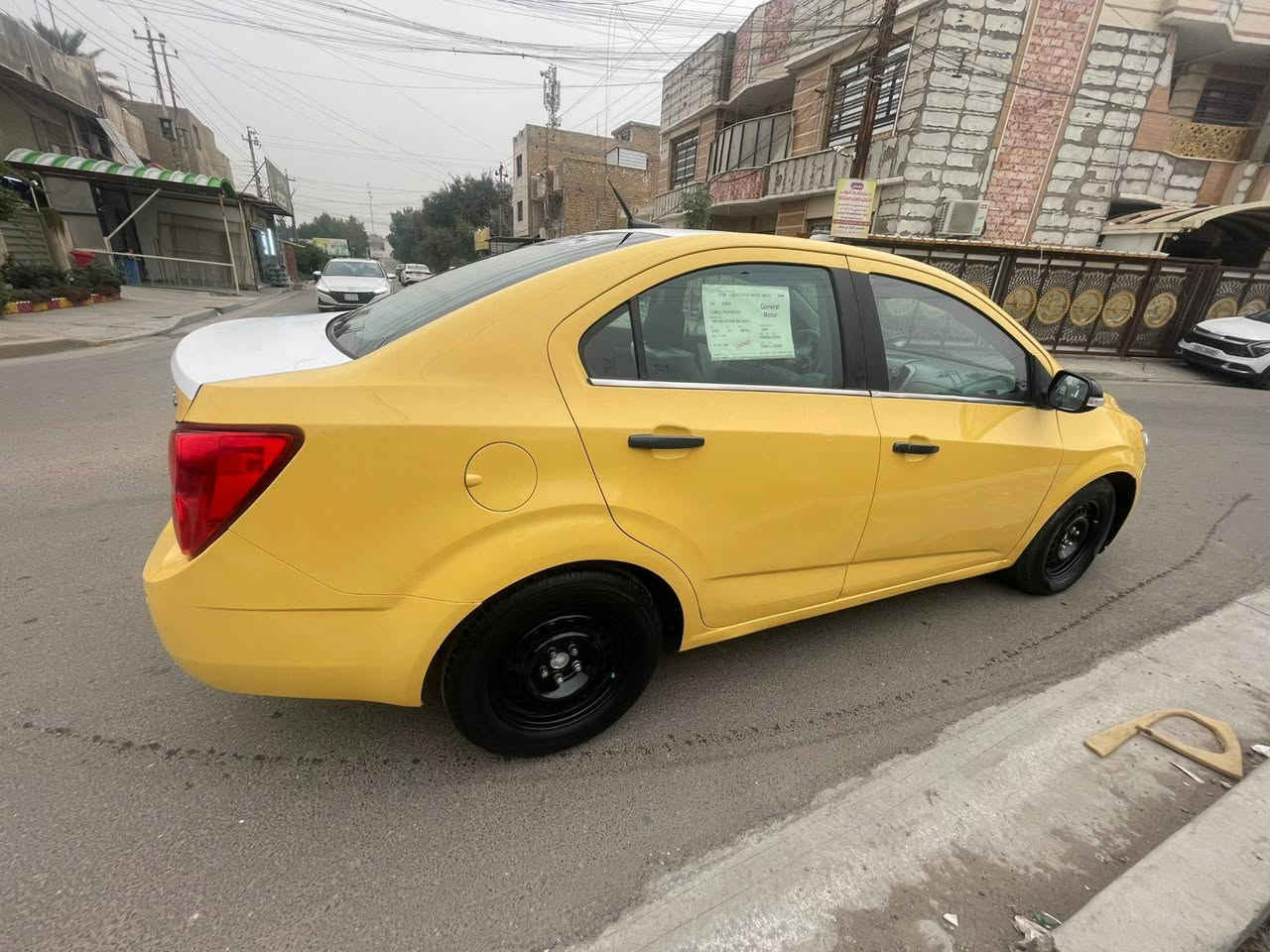 السلام عليكم للبيع شوفرليت سونك ٢٠١٣ رقم بغداد كير اوتماتيك ٦ نمر وارد أمريكي حادثها جاملغ ايمن والباب وبل عراق خشم البنيد فقط مصلح نفسه  كير محرك خير من الله مكينتها مامفتوحه شرط السونار تخم تاير جديد صدر خلفي امامي جديد مدوشم ارضيه وتنتنه تحكم ستيرن شاشه جبيره بلاديه صندوك بصمه سنتر لوك السياره جاهزه من كل شي حتى السيرفس طافي اي عطل مابيها السعر ٦٨ وبي مجال بسيط مكاني بغداد وهذا رقمي***********
