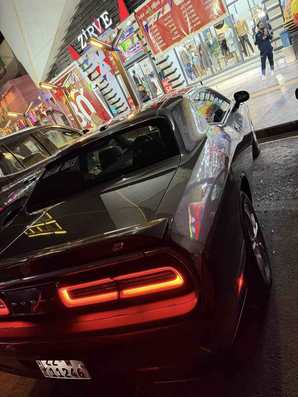 سلام عليكم
دوج جالنجر 2023 awd 
ماشية 17 الف 
بدون ايرباك 
قطعتين بخ فقط 
ب 190 قفل 
رقم الشاصي 2C3CDZGG3PH550425
السيارة اني جايبها بيدي من امريكا سيرفسها كامل 
السيارة دهن و بانزين كلها محسن ما شامة ريحة العادين 
للتواصل ***********
