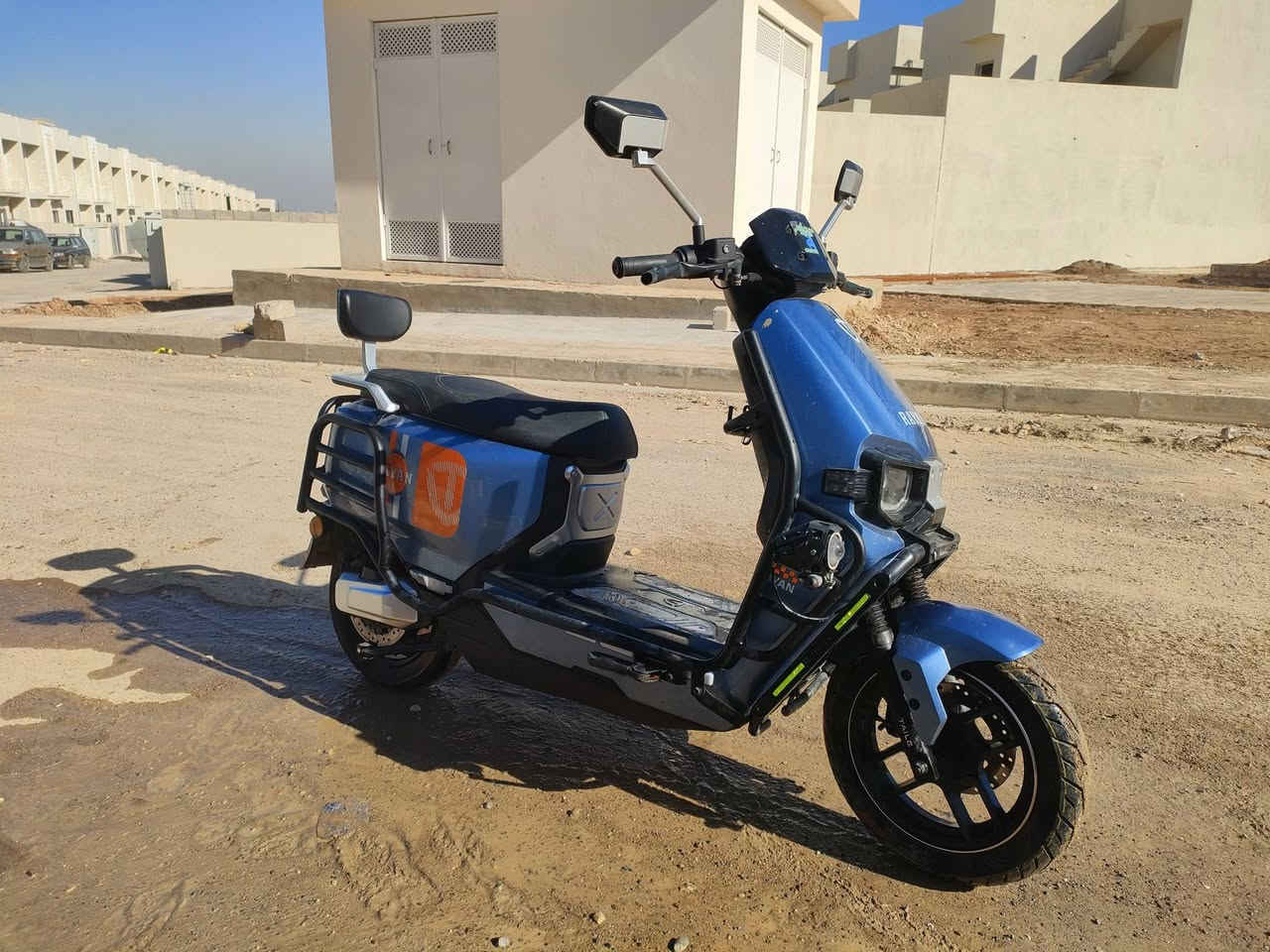 من رخصه الادمن
ماطور شحن للبيع 
هاي النوعيه ام الدرع تكون قويه  
ماطور مستخدم 3 اشهر بس 
كلش نضيف ما مفتوح برغي 
بطاريات ليثيوم تمشي 75km 
سرعة الحقيقيه 90km
ماطور ثلاث نمر 
السعر مليون 250الف 
وبي مجال بسيط 
الرقم للتواصل ***********
موجود واتساب بل رقم 
موقعي موصل جانب ايمن
