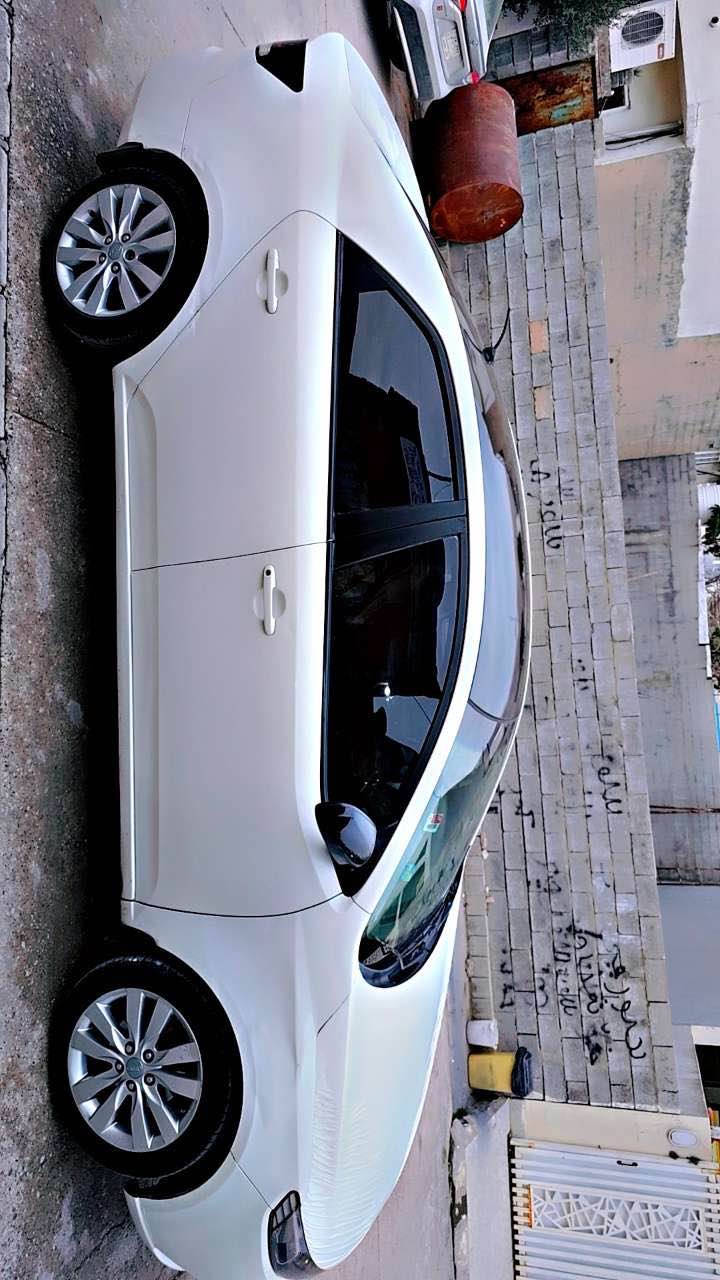 كیا سیڕاتۆ گێر عادی ٢٠١١ ناو سپی
٤ پارچە بۆیاخ بێ ژۆرێ و بێ ئێرباگ
رەقەم و سەنەوی نوێ تاوەكوو ٢٠٢٧
نرخ : 81 مەعامەلەیەكی برایانە 
*********** watsapp , vibar شقلاوة, أربيل
