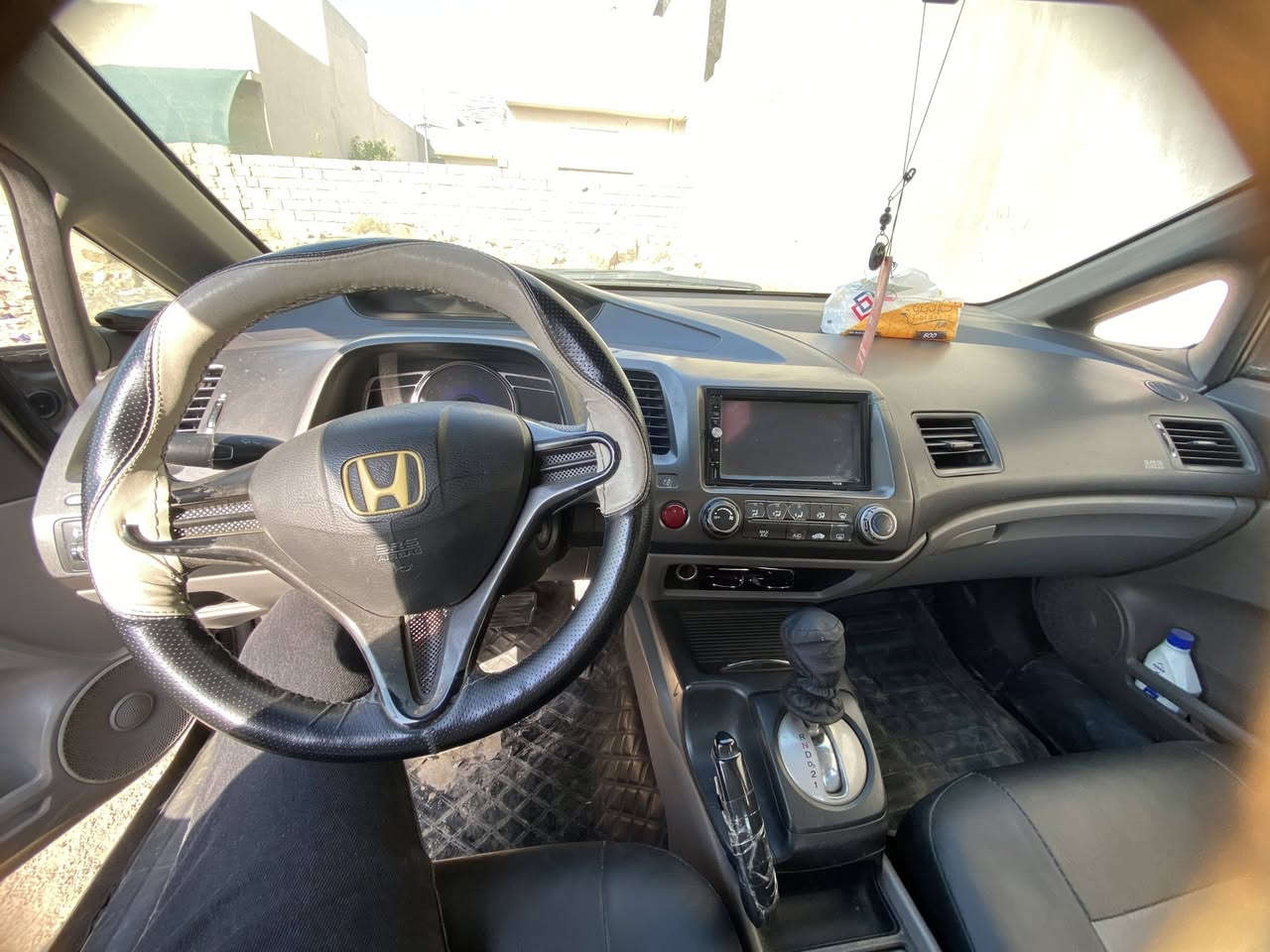 السلام عليكم سيارة هوندا سيفيك موديل2008 سنوية لل2024 محرك 18لاصرف ولابخار بيها بارد من طرف السكن البنيد سياره كير اوتو صبغ حزام شرط التحويل  والوكالة
 

بيع او مراوس شعندك اعرضلي  
استفسار***********
