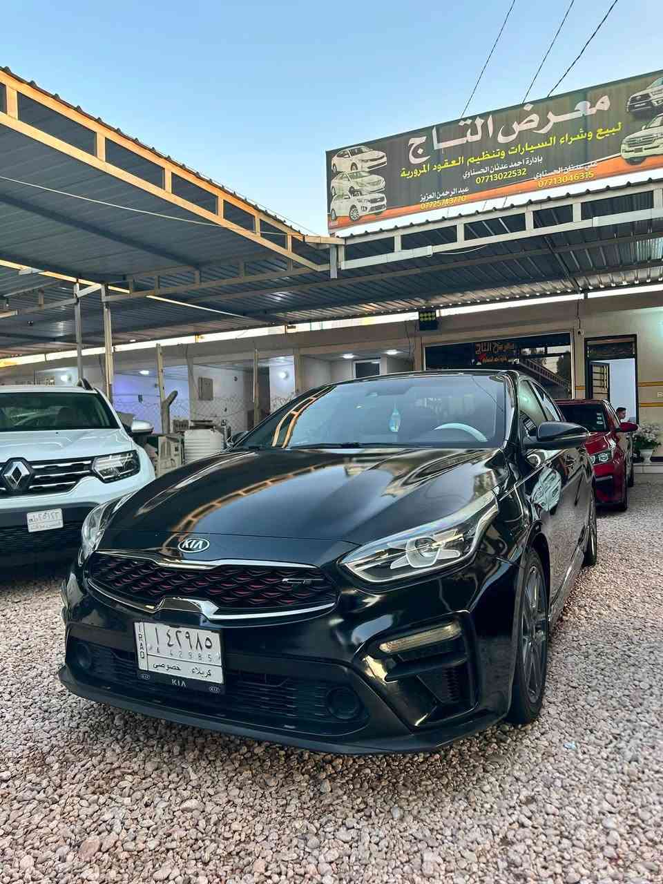 السلام عليكم سياره فورتي 2021  السعر135 وبيها مجال حادثها بس بنيد جي تي لاين بصمه كشتات جلد محرك مامفتوح سونار مع الصور***********
