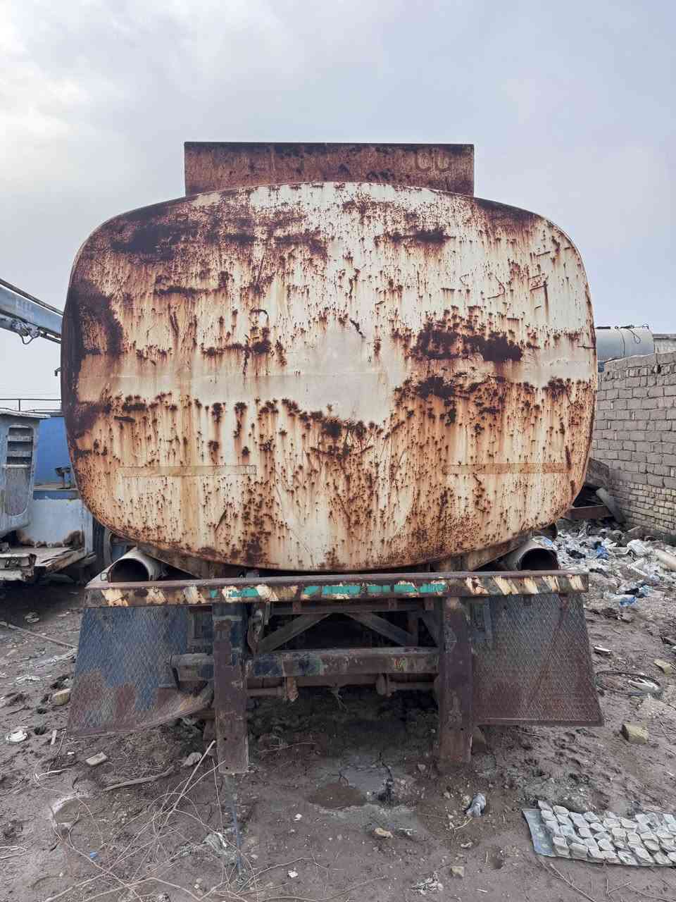 للبيع تانكي كامل مع المجموعه مابي كل نقص صناعه ايطالي نضيف
للاستفسار
***********
***********
العنوان الناصرية قضاء الفجر
