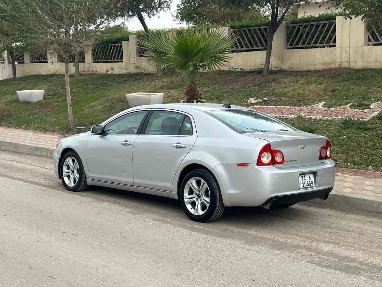 سلام عليكم 
سعر مناسب 
للبيع نقد فقط مكانهه اربيل 
رقم بغداد بأسمي 
هزه ورقم وسنويه جدد 
LTZ فول عدا البصمه 
محرك ٣٦٠٠ 
كشن جلد + هيتر +كهرباء 
سياره صبغ اقل من حزام ابيع حزام بدون ايراك ولا دواخل صور الحادث بلمنشور 
سعر  ٦٧
***********
