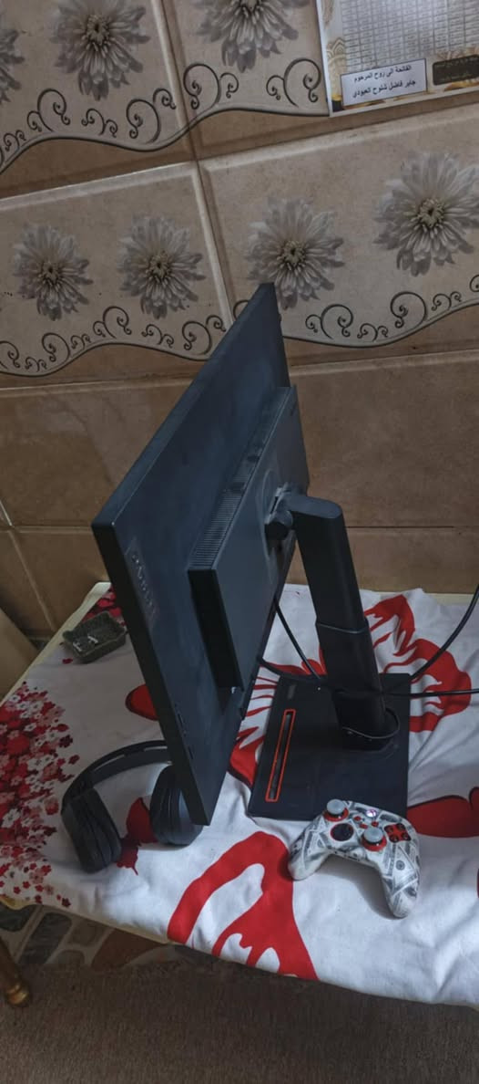 شاشة لينوفو كيمنك 
حجم 28 
البنل IPS
الدقة  2k_60hz
ستاند متحرك 360 درجة
صوت بيه كلش حلو ونقي
منافذ للكيبلات بيه هواي 
تشبع الوان 100/100
نضافة 100/100
سعره 160 الف 
مكاني نجف توصيل ماعندي


**إذا كنت صاحب هذا الإعلان وتريد حذفه لأي سبب، رجاءا أرسل رسالة إلى الدعم الفني**