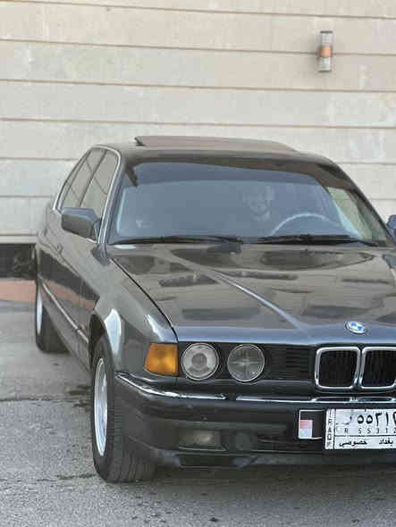 السلام عليكم 
بيئم 735بيع او مراوس حسب القناعه 
سيارة مكفوله من ضرر مصبوغه فرن للجمالية سيارة كير محرك شرط سعر 55بيها مجال قليل  
الاستفسار 
***********
