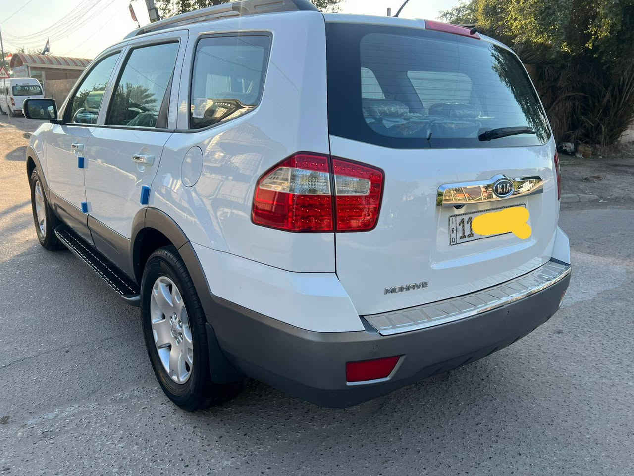 كيا مهافي موديل 2012 خليجي رقم بغداد بسمي
بصمه عدد ٣ 
فتحمه سقف 
٦سلندر ٣٨٠٠ ماء مفتوح 
٧راكب جلد كشنات كهرباء 
فورويل 4x4 نارة وتو بل بيبان ذاكرة كشن خزن ميموري كشن حار بارد 
٣قطع تبريد المس شاشه 
زراك اليت باب خلفي شفط 
كامرة حساس خلفي نيكل يدات تحكم ستيرن مثبت سرعه مري سفط قلاب عل بك بك اليت الد خلفي شاشه 
زيبغي تخم تاير جديد صدرمامي خلفي جديد كير محرك عله وضع شركه برغي ماء مفتوح بيهه مكفوله من صبغ بلستك حديد من بارد وشخط 

***********
