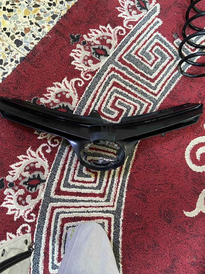 السلام عليكم عندي غراض كورلا 18 امانة الله الغراض اصليه مال كصه جديد من عده الدبلات مال كوري ع فحص كل قطعة التاخذها ع فحص وبسعر مناسب مكاني بغداد 
***********
