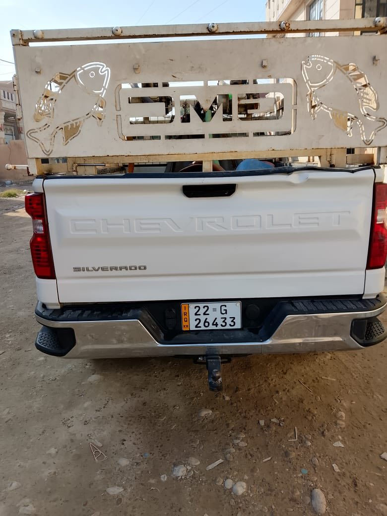 سلفرادو موديل 2022سياره ضرر جاملغ يمنه فقط تبديل في امريكاا ارباكات شركه شرط سياره جديده ونضيفه على وضع الشركه 8سلندر 5300 كير 8نمره 6برغي  تحويل شرط *********** 
سعر 200وبيها مجال
