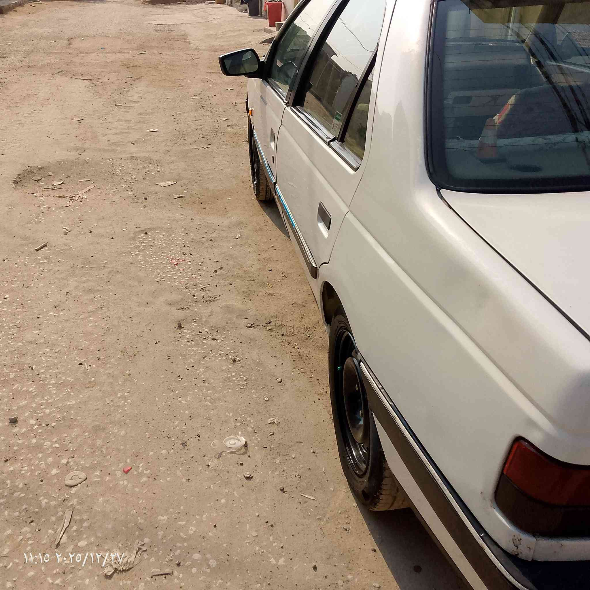 السلام عليكم
بيجو 405 موديل 2010رقم نجف سنويه لل 2027
محرك فرنسي السياره حلوه ونضيفه مال جناي كهربائيات كله شغاله محرك وكير  خير من الله حداديه ستوني مسويه ب 35 وبيه مجال 
***********
