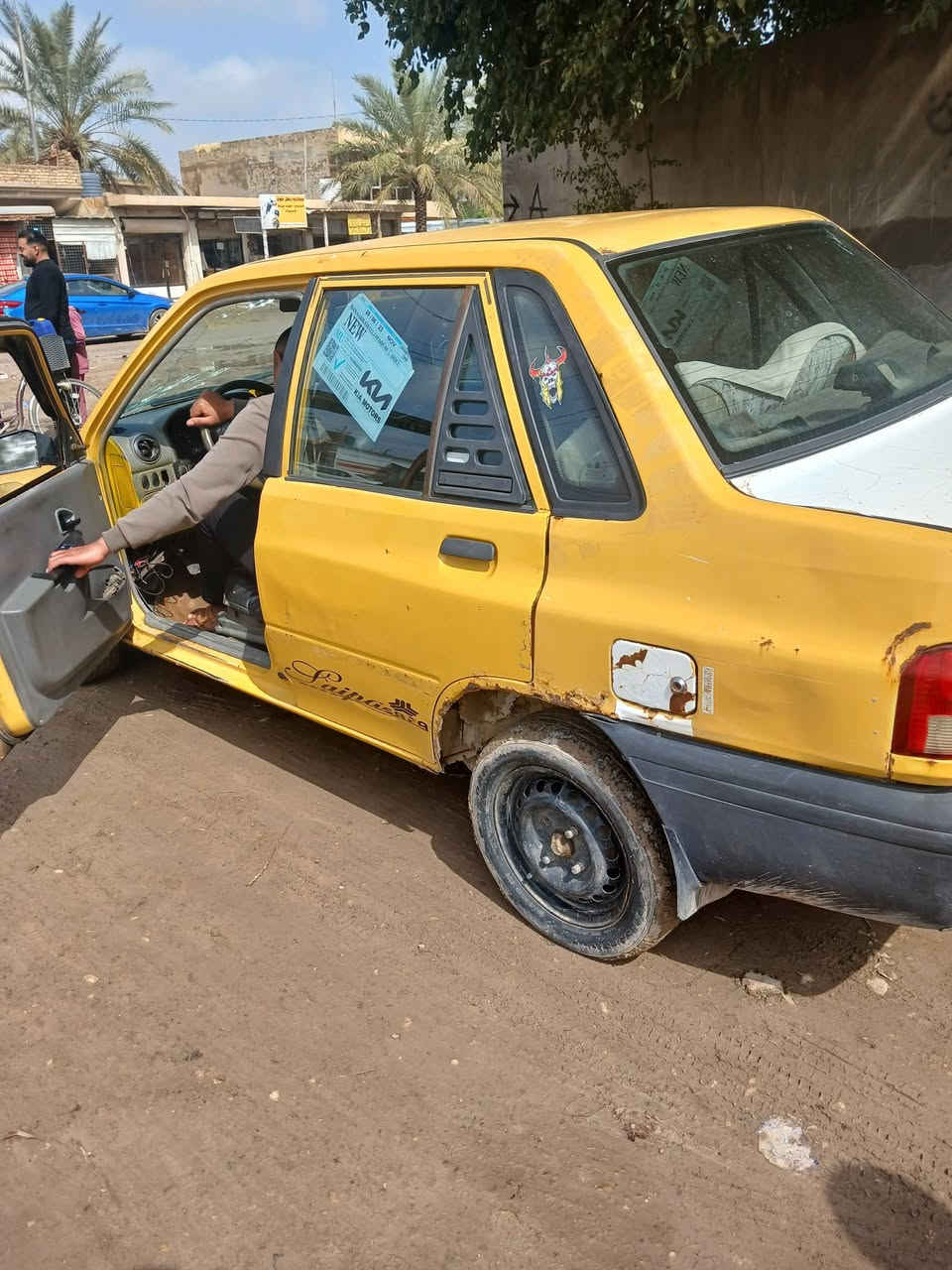 سلام عليكم خوان سياره سايبه موديل ١٢ احمر صدامي  وسنويه ستنساخ  ومكينه كير خبر من الله سياره حلوه وخير من الله ابيع او مراوس سعر مليون  عنوان ديالى كنعان رقمي ***********
