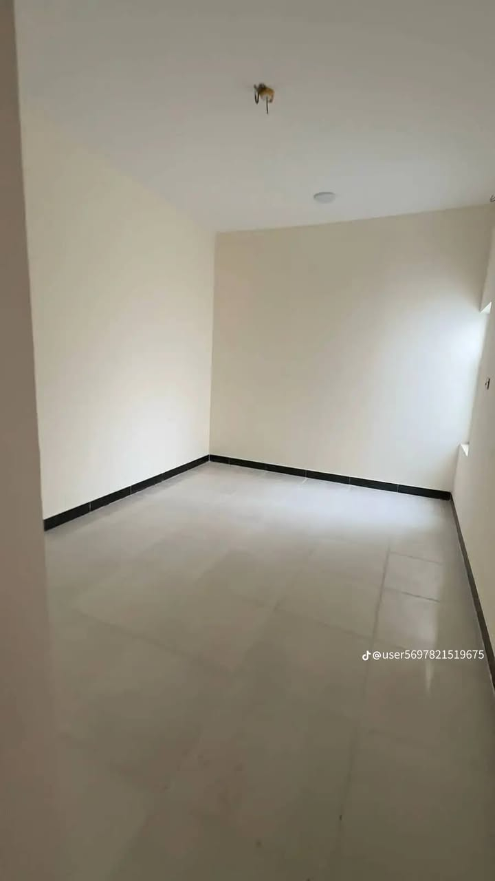 لبخ
بياض
معجون نثر صبغ ترميم 
اسعار مناسبه عمل درجه اوله
***********
البصره شط العرب
