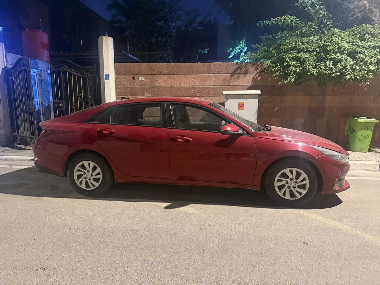 سلام عليكم لبيع النترا 23 سياره معوقين  ممشه السياره31 الف كيلو  مكانه بصره السعر 137
***********
