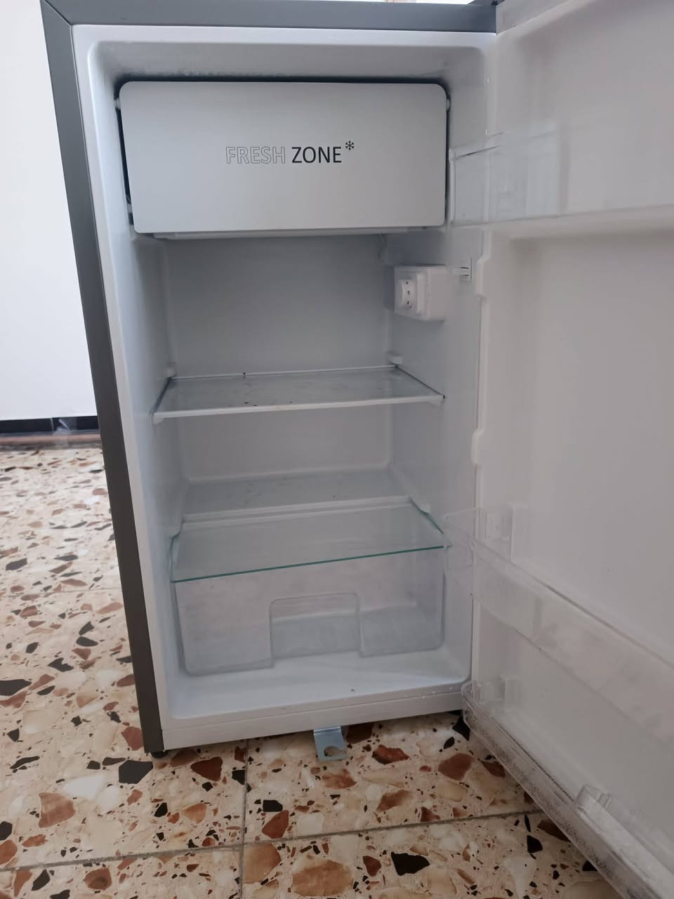 للبيع ثلاجه حجم صغير
السعر ١١٠
بغداد المحموديه


**إذا كنت صاحب هذا الإعلان وتريد حذفه لأي سبب، رجاءا أرسل رسالة إلى الدعم الفني**