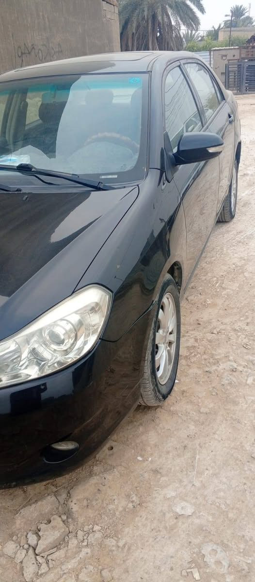 سلام عليكم بي وايدي جي ثري موديل 2016 ربع باب صبغ بيها سعر 68 بيها مجال حك جيه عنوان دوره ***********
