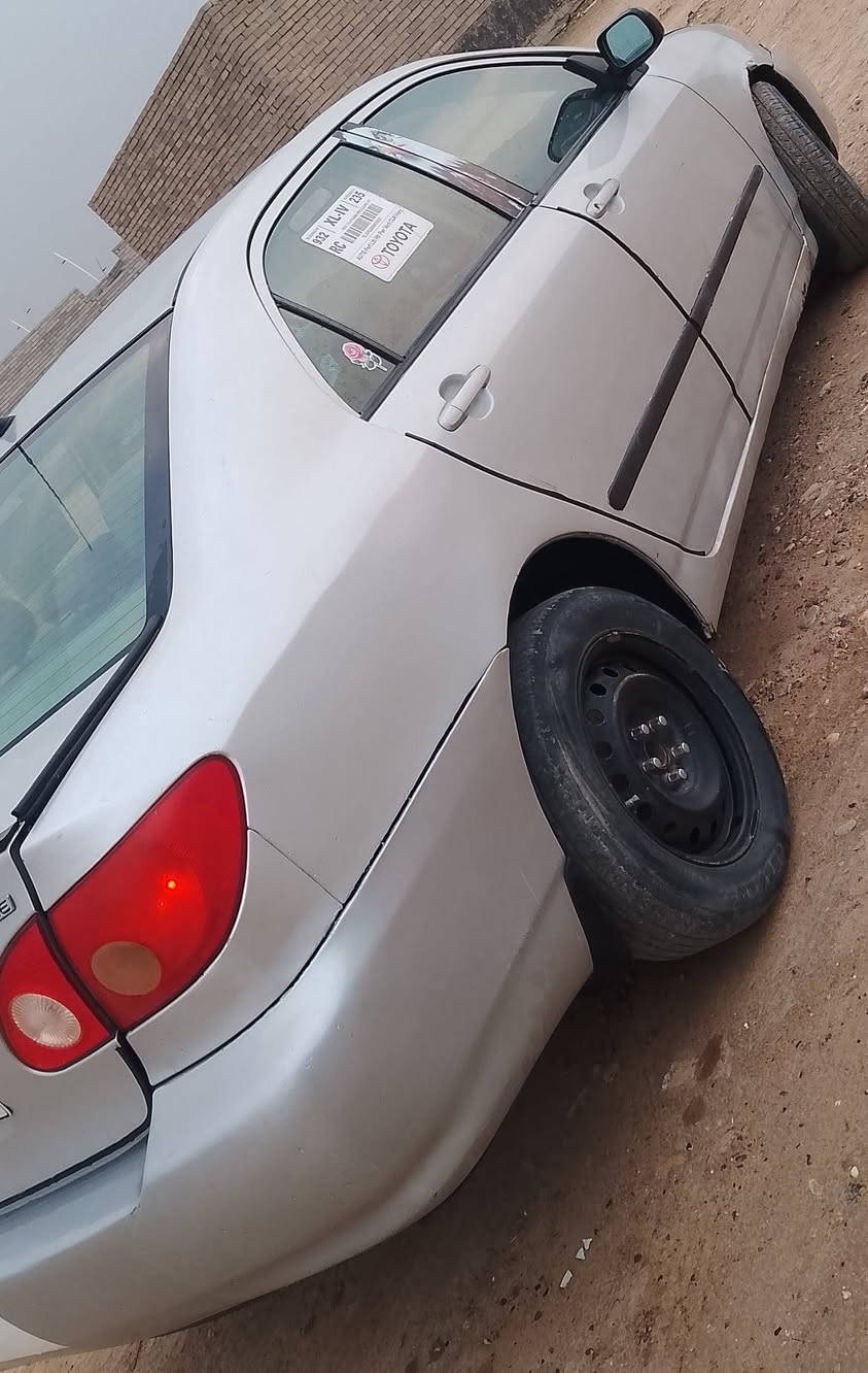 كورلا نحله 2007 
رقم بغداد سنويه بأسمي
 تريد تحويل أو وكاله
 سياره نضيفه 
كهربائيات كلها شغاله 
ضررها باب الركاب فقط 
تبريد ثلج
 تدفئه 🔥
... ألسعر 76 وبيها مجال لشراي 
مراوس هم ترهم حسب القناعه 
مكان السياره سامراء 
استفسار اكثر على
***********
