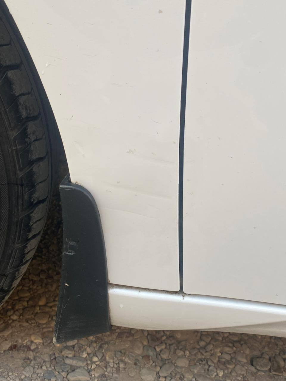 السلام عليكم اللنترا موديل 2024خليجي بسمي بغداد ماشيه 56الف بيها باردين ازغار موضح بالصوروالدعاميه الامامية مبدله وكاله فول مواصفات الخليجي المعروفه مكينه ال 200مكانها حي اور السعر 175$للاتصال ***********
