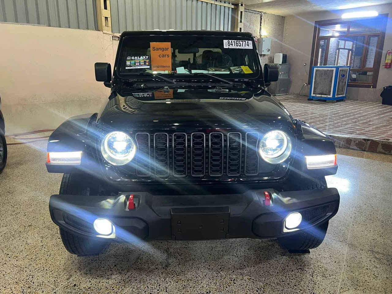 جيب گلاديتور موديل 2023  کلین
بي بوياغ بي پارجة كرانةوة ارباگ نةتةقيوة✔
٣٣ هةزار مايل رويشتووة ➯
مواصفات سبورت دةبل اكسل 4×4
بةصمة شةغال كوشن هيتةر سوكان هيتةر
لايت عةدةسةو زينون و رادار ➡
سةيارةكة هيجي نيية حسابي كليني بوبكة
ژمارةكاتي ٣ مانگي لةكةلة كاتي نةشكاوة
نمونةية لةجواني وخاوێنی💯
گێڕومەکینەوکارەبایی بەشەرتە ✔
*********** واتساپ
شوێن ڕانیە رانية, السليمانية
