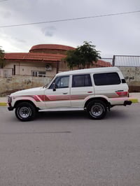 لاندكروزر • ١٩٨٧ • داربنديهكان