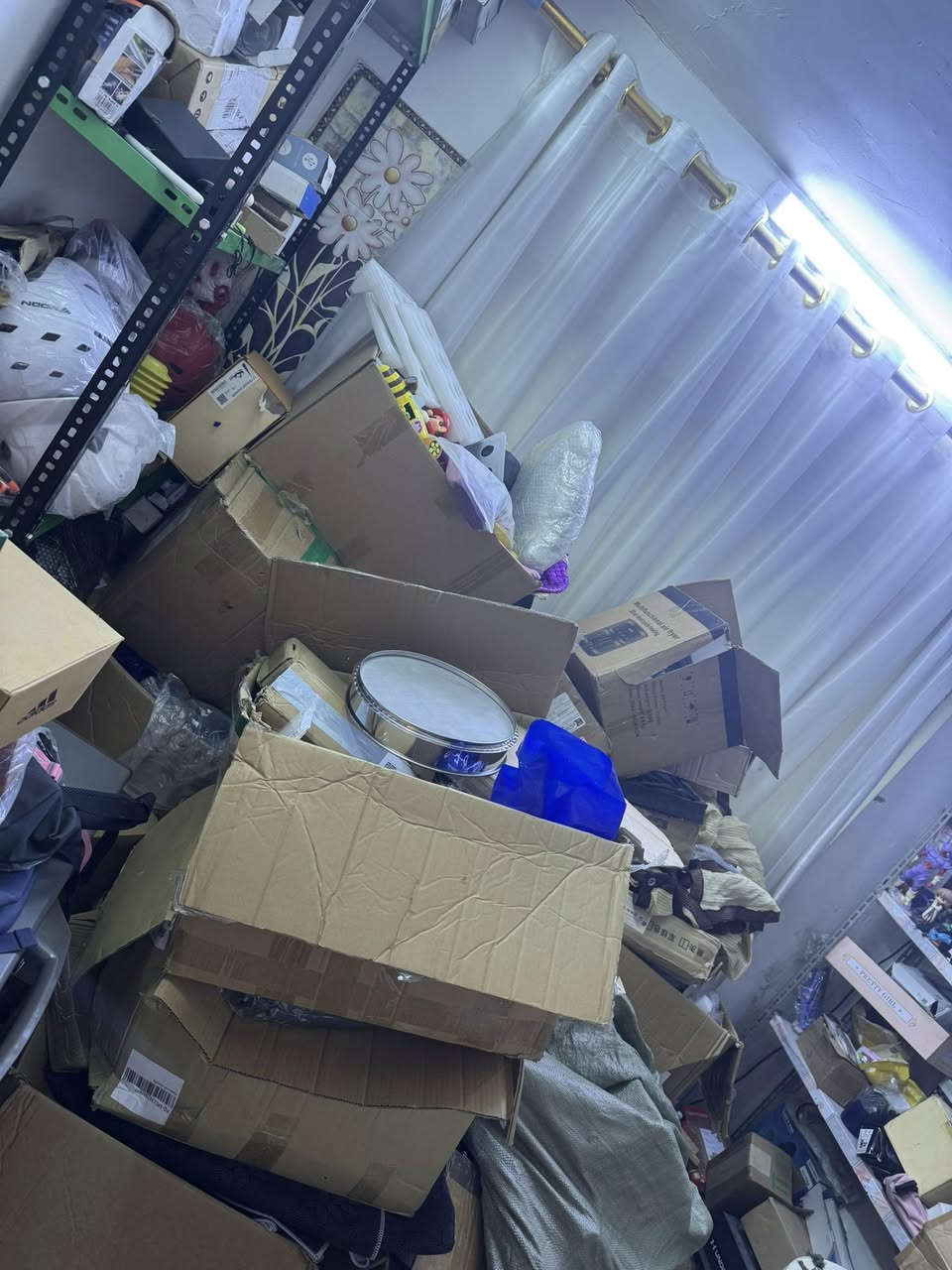 السلام عليكم غراض تنباع كلهه سوه تنشال
الكتروني منزلي اغراض سياره وتخييم واحذيه وملابس وبيهن خشن هم واكو أغراض بعد كراتين مموجوده بالصور
عندي جزء من الصور ماكدر اخذ صور لقطعه قطعه الي يريد يجي يشوفهم ويأخذهم مكان بغداد تفاصيل خاص الي ميشتري ليراسل رجاءآ


**إذا كنت صاحب هذا الإعلان وتريد حذفه لأي سبب، رجاءا أرسل رسالة إلى الدعم الفني**